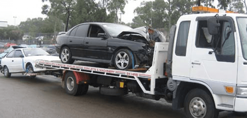 The Benefits of Using Reliable Car Removal Services